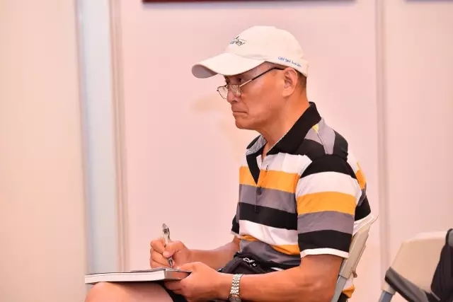 上海的都会更新，，，地标性修建
