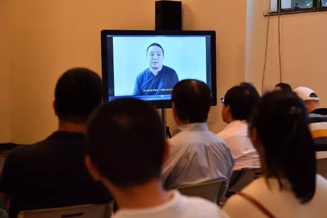 上海的都会更新，，，地标性修建